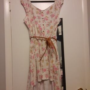 Nwt floral belted dress